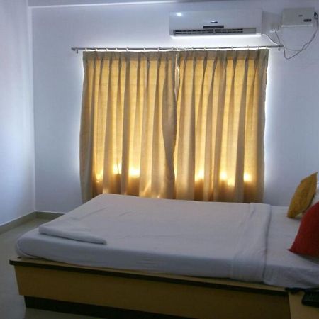 Hotel Kalyani ไมซอร์ ภายนอก รูปภาพ