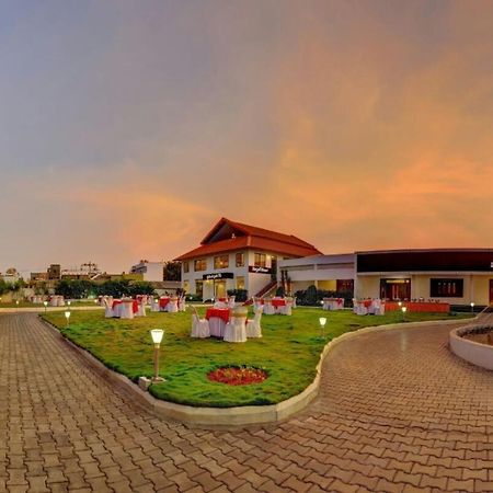 Hotel Kalyani ไมซอร์ ภายนอก รูปภาพ