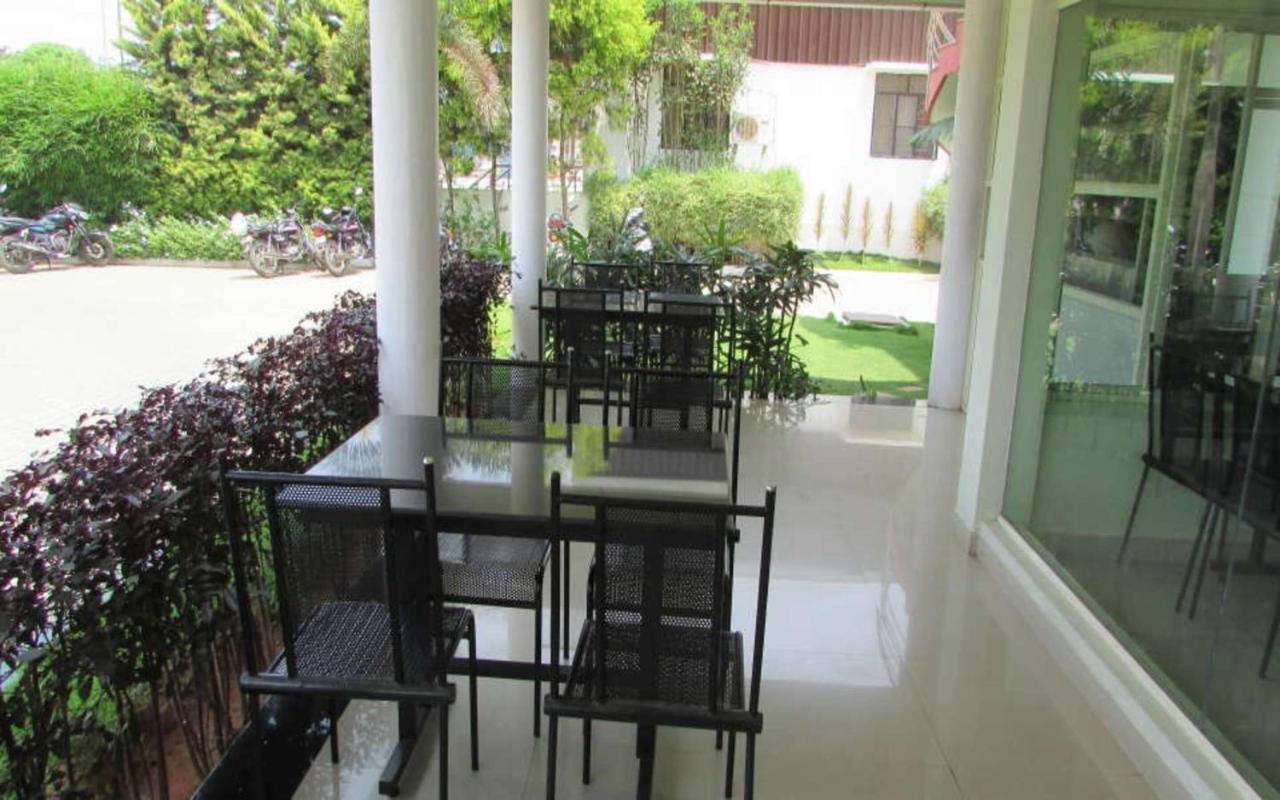 Hotel Kalyani ไมซอร์ ภายนอก รูปภาพ
