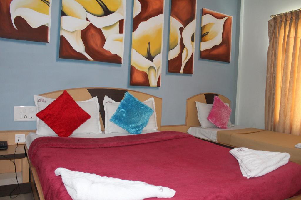 Hotel Kalyani ไมซอร์ ภายนอก รูปภาพ