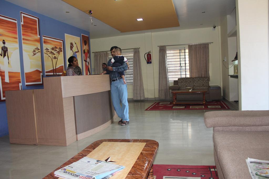 Hotel Kalyani ไมซอร์ ภายนอก รูปภาพ